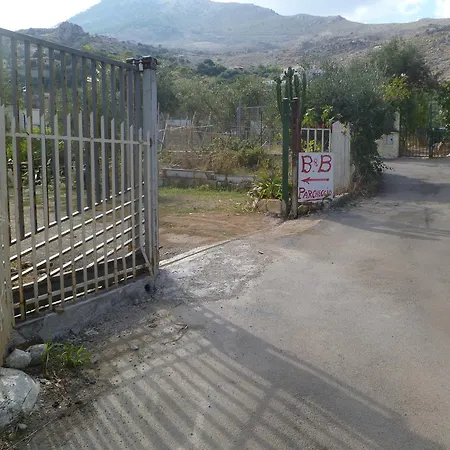 The Garden Bed & Breakfast Sferracavallo