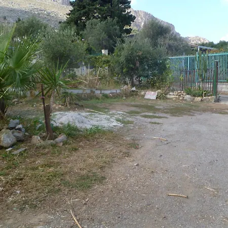 Bed & Breakfast The Garden 3*